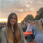 Doy clases particulares de inglés (online o presencial). Me adapto según los intereses del alumnado en cuanto al contenido